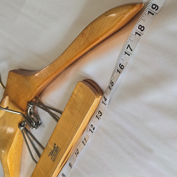 Setwell Vintage Wooden French Collar Deluxe Suit Hanger with Pant Clamp - Picture 11 of 12